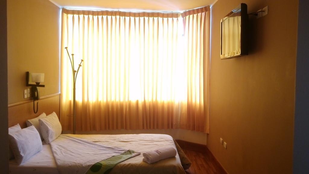 Hospedaje Oasis Chiclayo Værelse billede