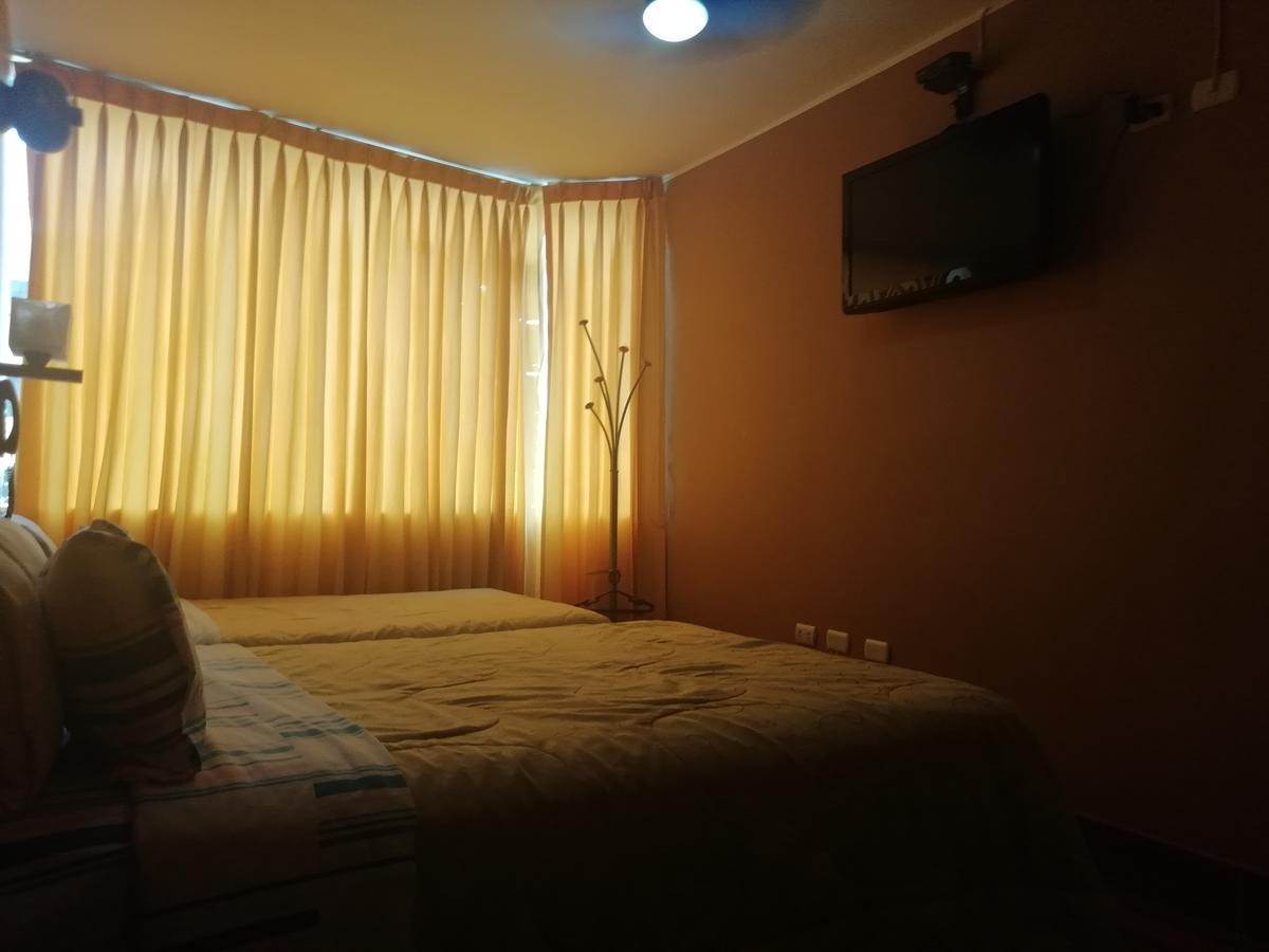 Hospedaje Oasis Chiclayo Eksteriør billede