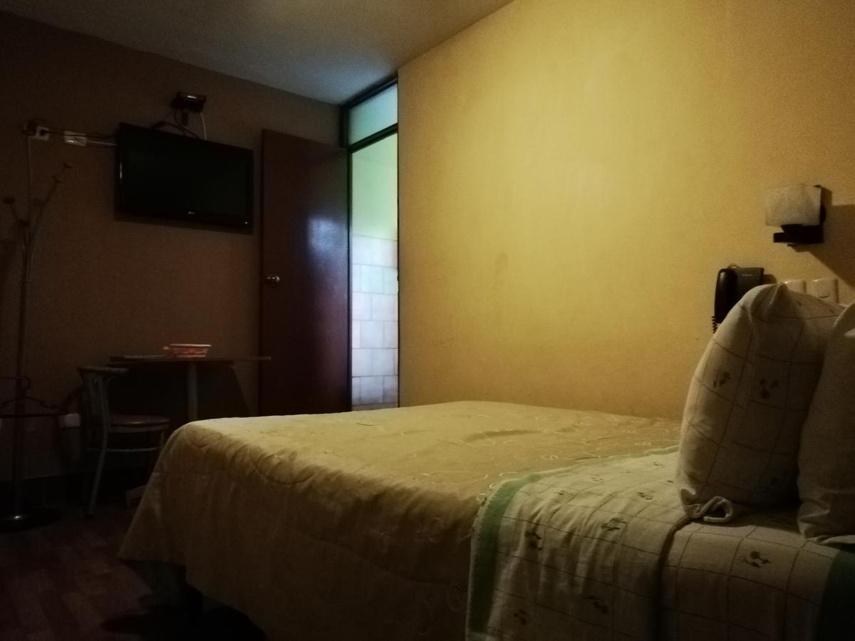 Hospedaje Oasis Chiclayo Eksteriør billede